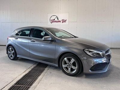Begagnad Mercedes A180 Style 122 HK (89 kW) 2018 Mörkgrå Halvkombi