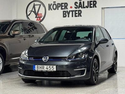 Grå Begagnad 2016 VW Golf VII GTE Halvkombi | 149 900 kr (Marknadspris)