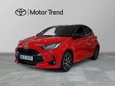 Röd Begagnad 2021 Toyota Yaris Hybrid Edition | 229 900 kr (Superpris)