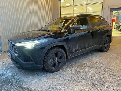 Svart Begagnad 2024 Toyota Corolla Cross Executive SUV | 399 900 kr (Lite dyr)