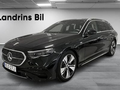 Svart (obsidiansvart metallic) Begagnad 2024 Mercedes E300 AMG line Kombi | 699 900 kr (Dyr)