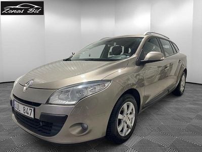 Begagnad Renault Mégane GrandTour 90 HK (66 kW) 2012 Ljusbrun Kombi