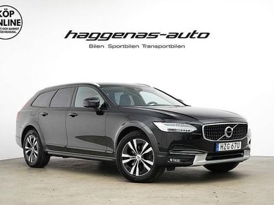 Svart Begagnad 2019 Volvo V90 CC Momentum Kombi | 329 000 kr (Marknadspris)