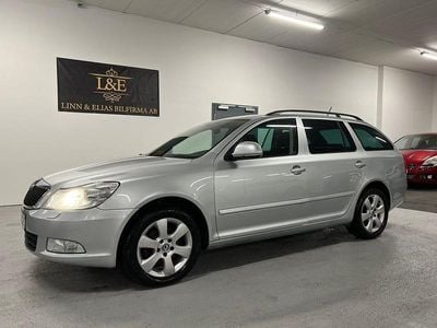 Silver Begagnad 2011 Skoda Octavia Elegance Kombi | 49 900 kr (Marknadspris)