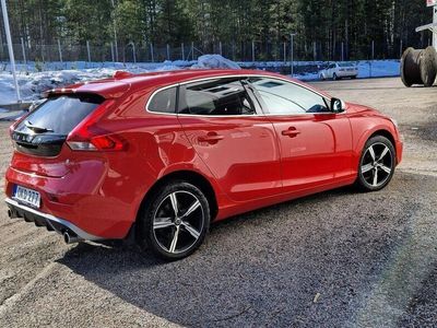 begagnad Volvo V40 D2 R-Design Momentum Euro 6