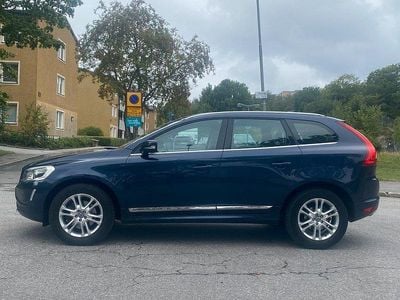 Blå Begagnad 2014 Volvo XC60 Summum SUV | 199 900 kr (Marknadspris)