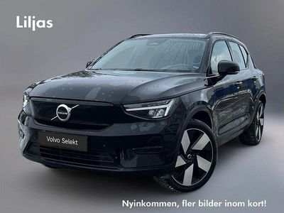 Svart Begagnad 2023 Volvo XC40 Core SUV | 319 000 kr (Bra pris)