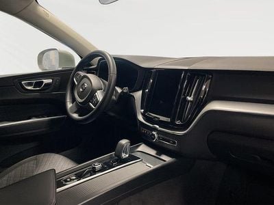 Silver Begagnad 2023 Volvo XC60 Core SUV | 369 900 kr (Superpris)