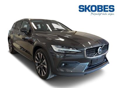 begagnad Volvo V60 CC B5 AWD Bensin Plus