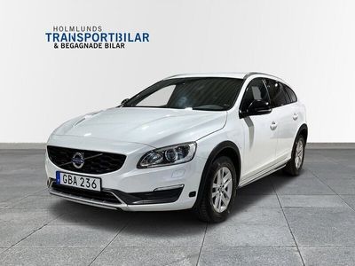 begagnad Volvo V60 CC D3 Manuell Momentum 2016, Kombi