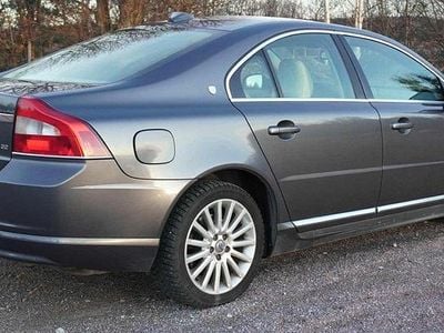Volvo S80