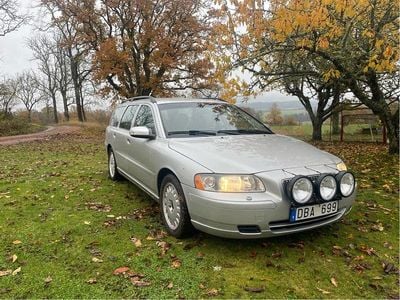 Grå Begagnad 2007 Volvo V70 Kinetic Kombi | 39 999 kr (Marknadspris)