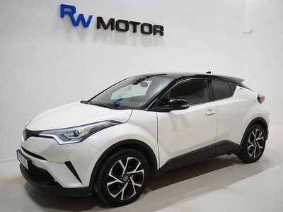 Vit Begagnad 2017 Toyota C-HR Style SUV | 174 900 kr (Marknadspris)