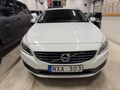 Vit Begagnad 2013 Volvo V60 Kinetic Kombi | 119 900 kr (Marknadspris)