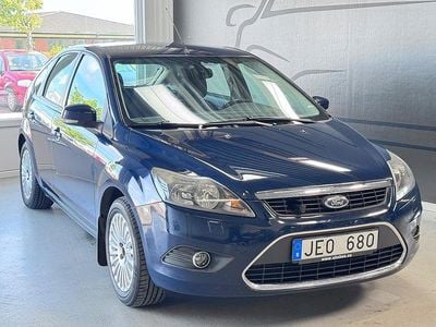 Blå Begagnad 2008 Ford Focus Titanium Halvkombi | 29 900 kr (Marknadspris)
