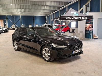 Begagnad Volvo V60 R-Design 253 HK (186 kW) 2022 Svart Kombi