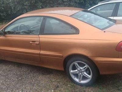 Gul Begagnad 1998 Volvo C70 Sportkupé | 89 900 kr