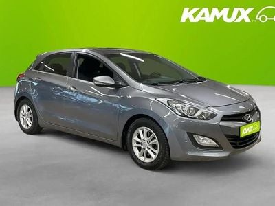 Silver/grå Begagnad 2014 Hyundai i30 Premium Halvkombi | 102 800 kr