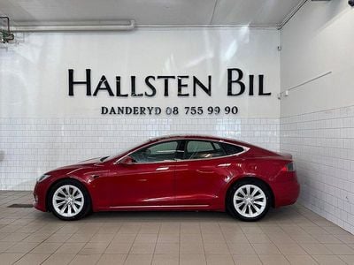 Begagnad Tesla Model S 386 kW (525 HK) 2017 Röd Halvkombi