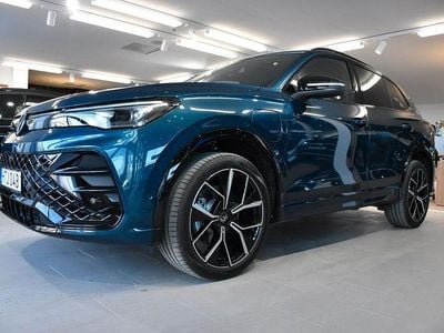Mörkblå Ny 2025 VW Tiguan R-line Edition SUV | 691 000 kr (Dyr)