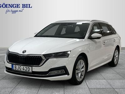 Vit Begagnad 2022 Skoda Octavia Kombi | 329 000 kr (Dyr)
