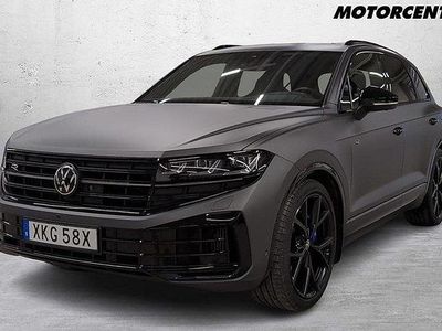 Grå Begagnad 2024 VW Touareg R SUV | 929 000 kr