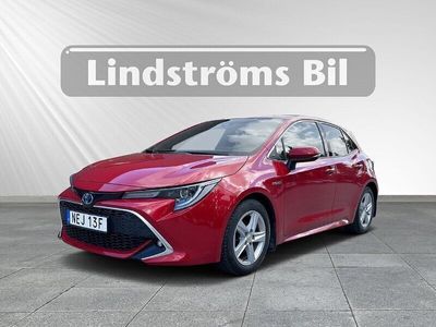 begagnad Toyota Corolla Hybrid 1,8 5D EXECUTIVE MÖRK INREDNING Vinterhjul