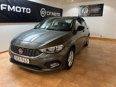 Grå Begagnad 2017 Fiat Tipo Sedan | 104 900 kr (Marknadspris)