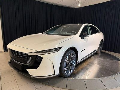Vit metallic Ny 2025 Mazda 6e Takumi-Line Sedan | 449 500 kr