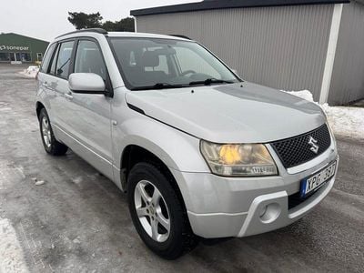 Begagnad Suzuki Grand Vitara 140 HK (102 kW) 2007 Silvermetallic SUV