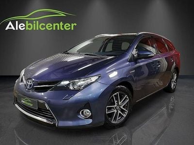 Mörkblå Begagnad 2014 Toyota Auris Touring Sports Edition Kombi | 124 900 kr (Marknadspris)