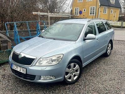 Aqua blue metallic Begagnad 2010 Skoda Octavia Elegance Kombi | 47 000 kr (Bra pris)