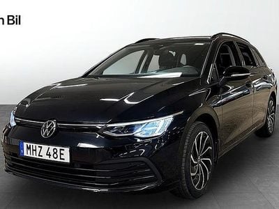 Deep black pearl Begagnad 2023 VW Golf VIII R Kombi | 279 800 kr (Lite dyr)
