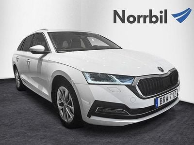 Candy white Begagnad 2024 Skoda Octavia Style Kombi | 314 900 kr (Marknadspris)