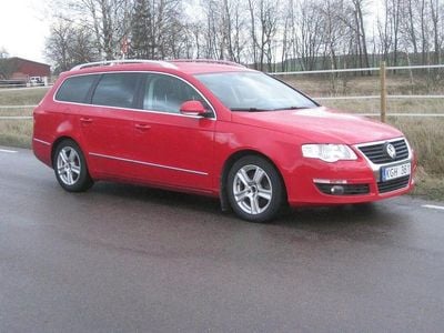 Röd Begagnad 2007 VW Passat Sportline Kombi | 34 000 kr (Lite dyr)