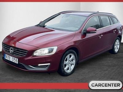 Begagnad Volvo V60 Momentum 163 HK (119 kW) 2013 Röd Kombi