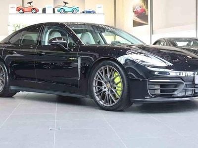 Porsche Panamera 4