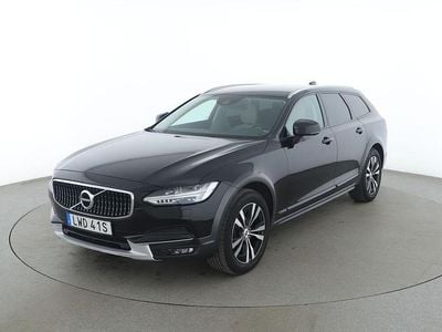 Begagnad Volvo V90 CC 190 HK (139 kW) 2020 Svart Kombi