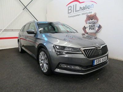 Grå Begagnad 2021 Skoda Superb Business Line Kombi | 269 000 kr (Marknadspris)