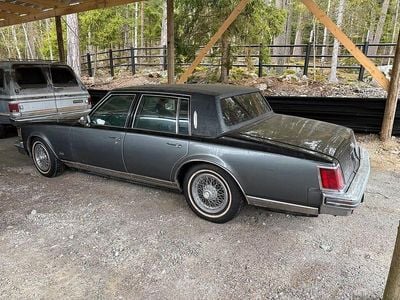 Begagnad Cadillac Seville 173 HK (127 kW) 1978 Flerfärgad Sedan