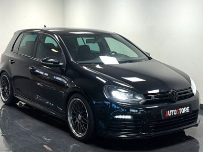 Svart Begagnad 2010 VW Golf VI R Halvkombi | 139 900 kr