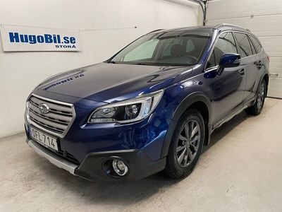 Blå (blåmetallic) Begagnad 2016 Subaru Outback SUV | 209 500 kr (Dyr)