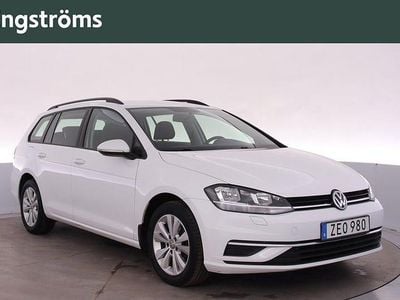 Vit Begagnad 2017 VW Golf VII Kombi | 129 000 kr (Lite dyr)