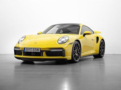 Begagnad Porsche 911 Turbo S 650 HK (478 kW) 2021 Racing yellow