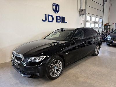 BMW 330e