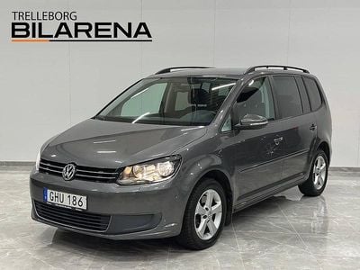 Grå Begagnad 2014 VW Touran Minibuss | 109 900 kr (Superpris)