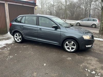 begagnad Skoda Rapid Spaceback 1.4 TDI 90hk GreenTec Euro 6