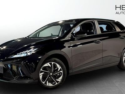 Begagnad MG MG4 EV 125 kW (170 HK) 2024 Svart Halvkombi