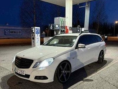 Mercedes E200