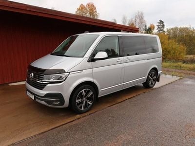 Begagnad VW Multivan Highline 199 HK (146 kW) 2020 Silver Van